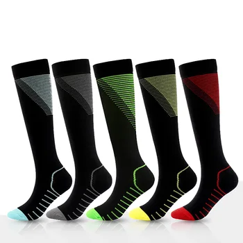 Çalışan Kadınlar ve Erkekler için profesyonel Spor Sıkıştırma Çorap Yeni Renkli Şeritler Destek Elastik Spor Çorap ayak Bileği